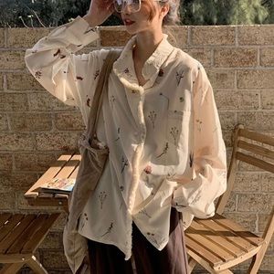 Floral blouse shirt button print minimalist chic cream top